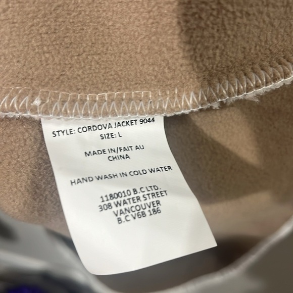 Little Mountain Vancouver Cordova Sherpa jacket in ivory - size large - Picture 9 of 9